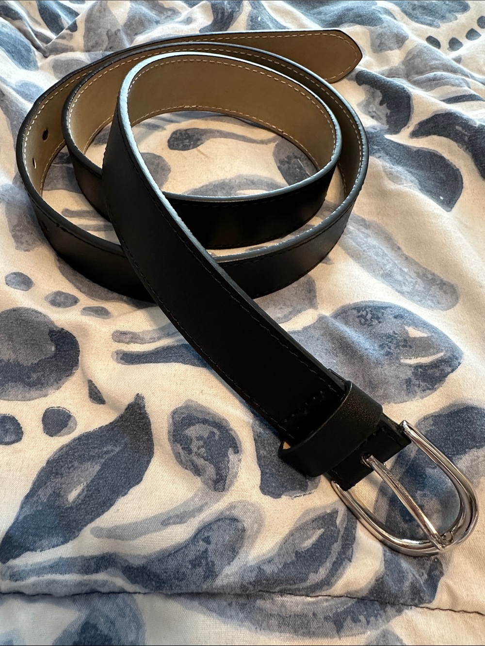 Classic Black Leather Men's Belt with Silver Buckle